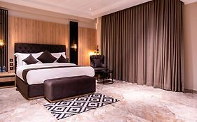 Alpine Hotel And Villas